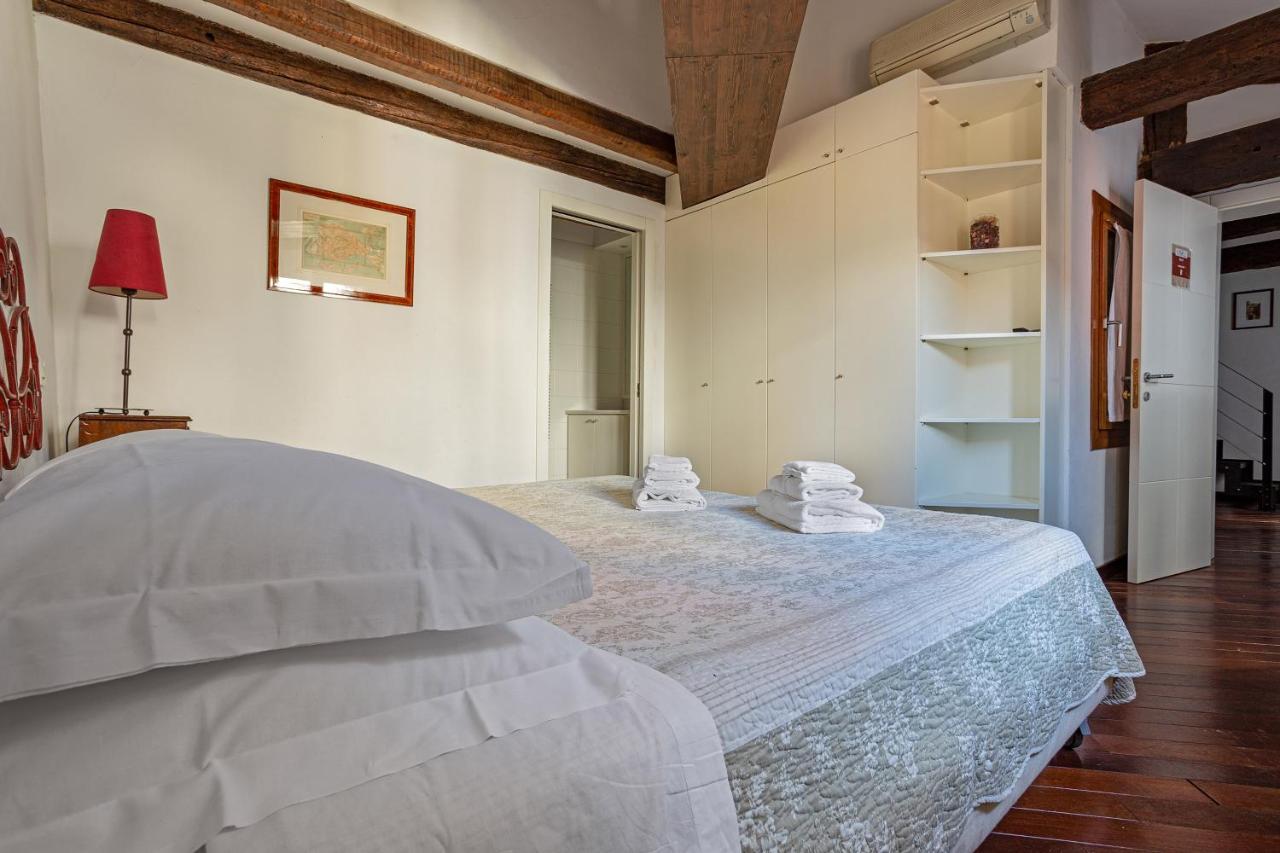 Rialto Canal View Apartment Venice Exterior photo
